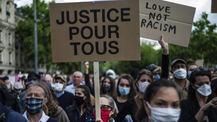 法国反对种族歧视游行